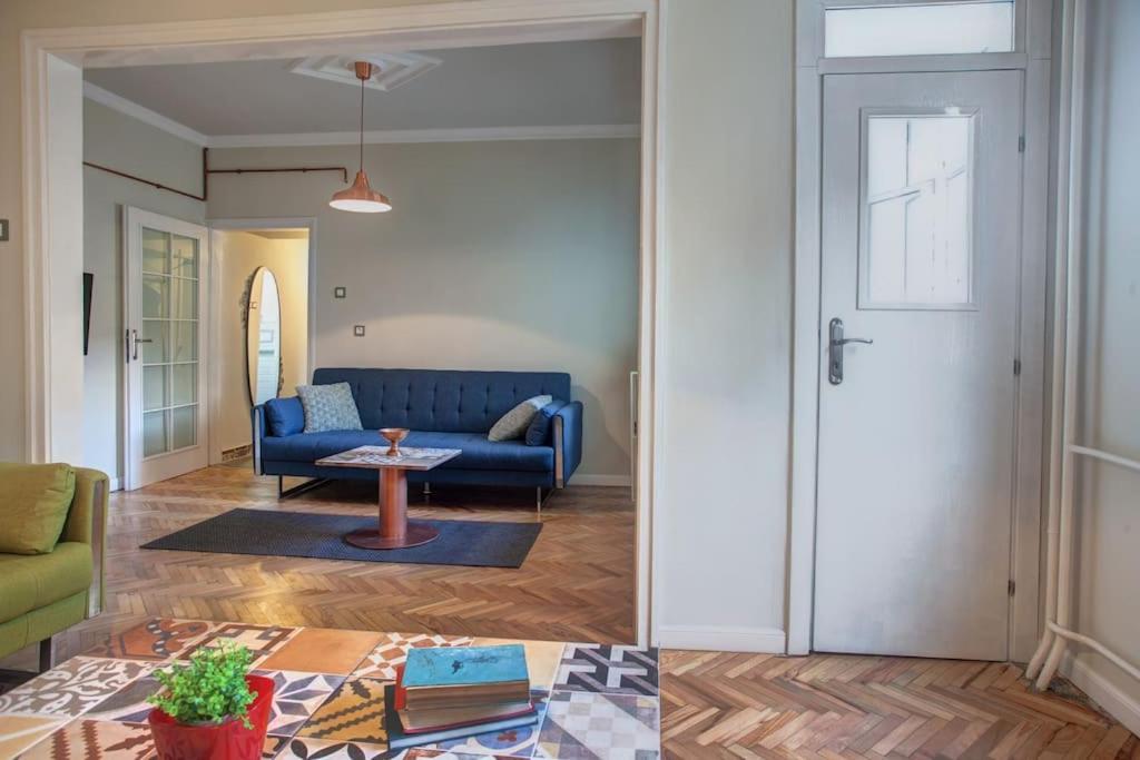 Apartment Center, Shishman Street Bijou
