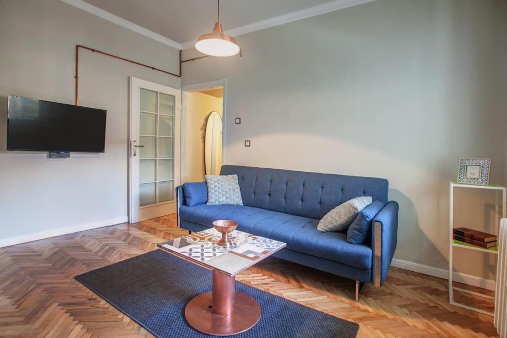 Apartment Center, Shishman Street Bijou